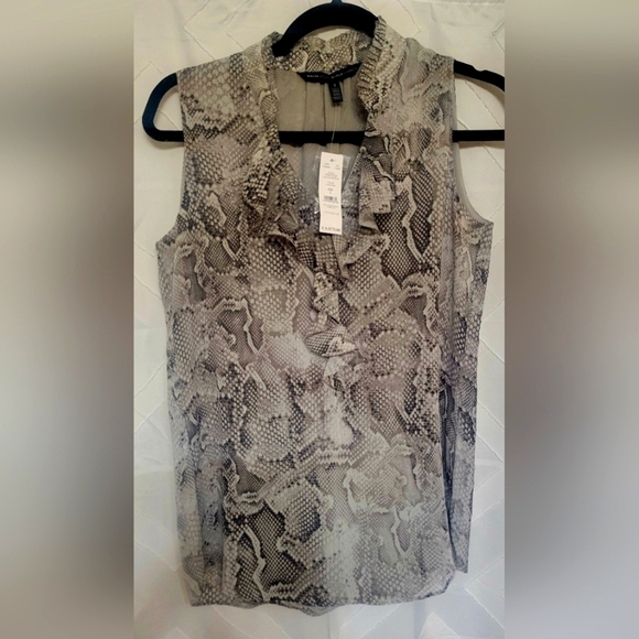 White House Black Market Grey Snakeskin Print Tank Top Ruffle BlouseNWT - Picture 3 of 7